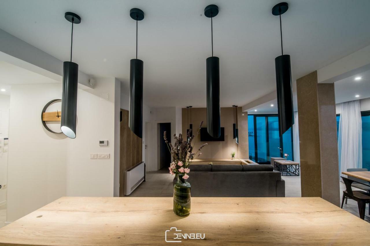 Villa Madomi Kustići Buitenkant foto