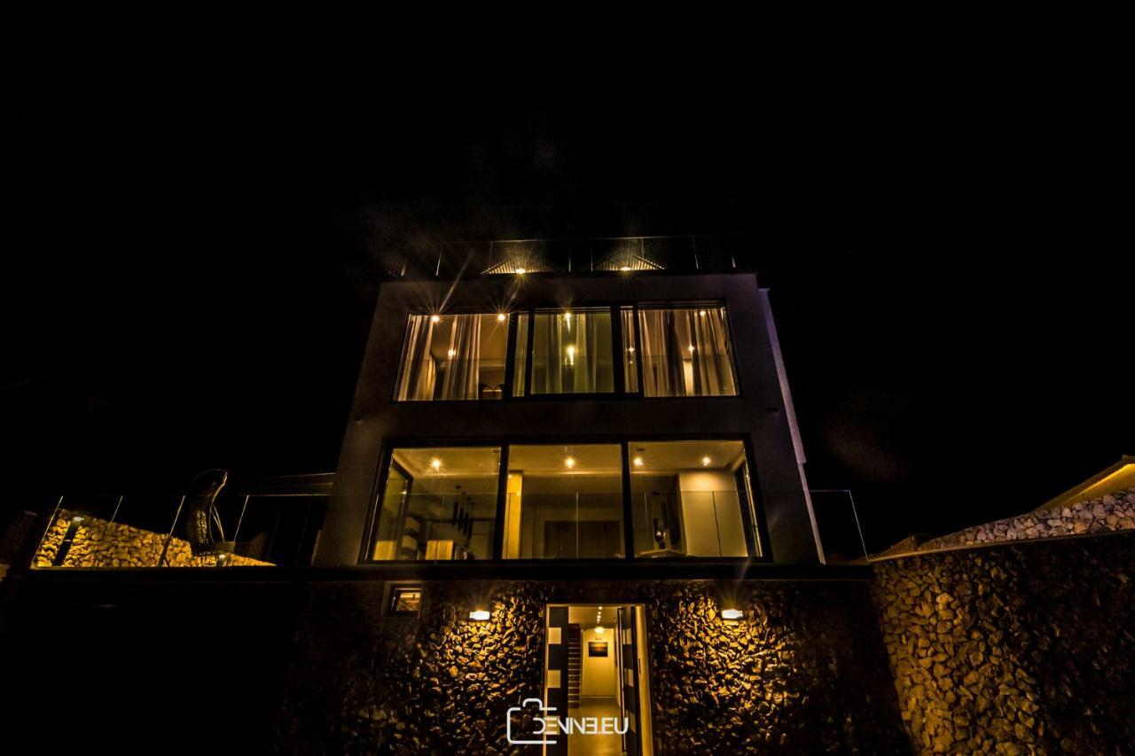 Villa Madomi Kustići Buitenkant foto