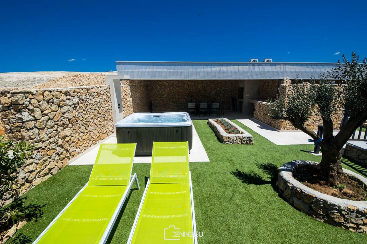 Villa Madomi Kustići Buitenkant foto